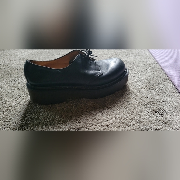 Doc Marten shoes - Picture 4 of 7